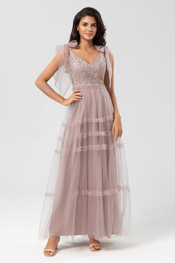 Keeper of My Heart A-Line V Neck Dusty Pink Long Bridesmaid Dress med perler